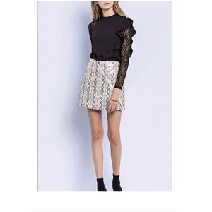 Black & Gray Snake Print Skirt 30" Waist Size 8?
